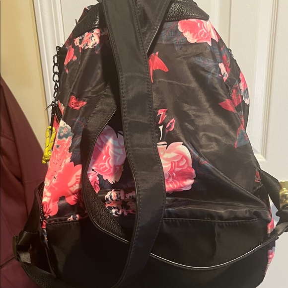 Steve Madden Black and Pink Floral Backpack - Picture 2 of 5